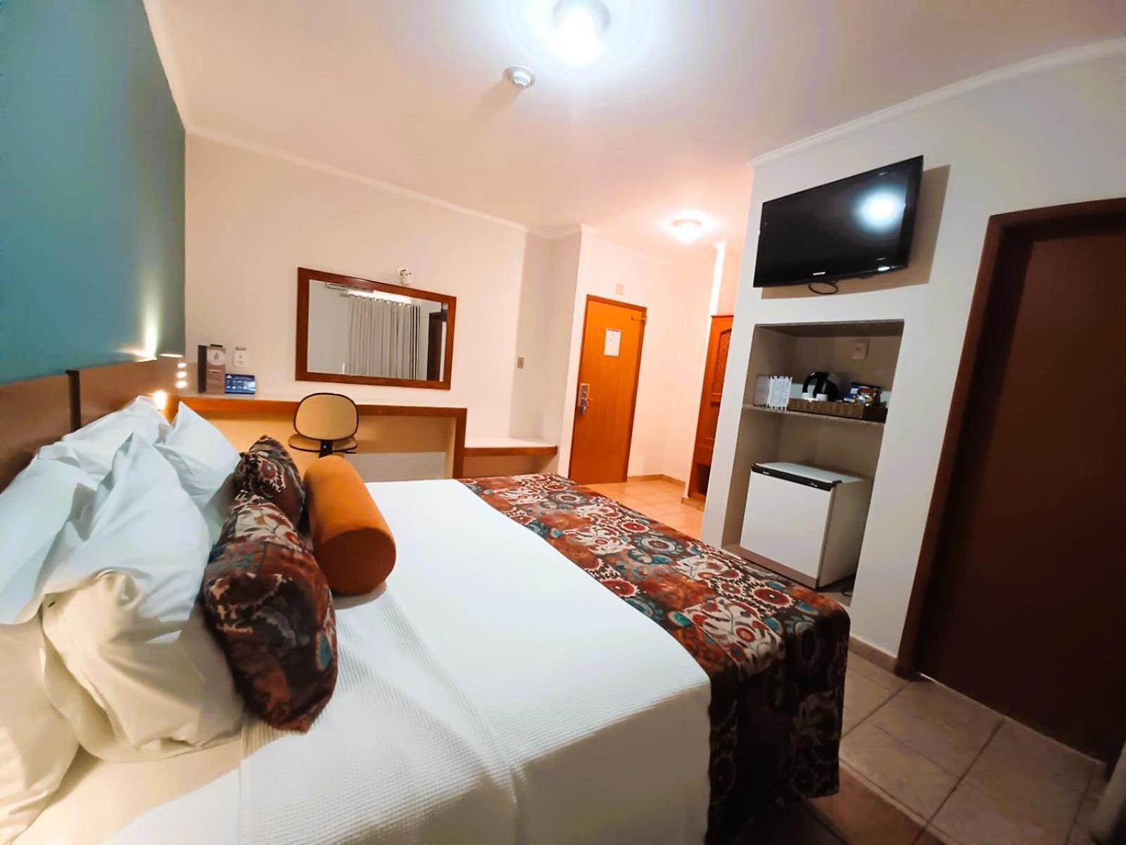 Hotel Riviera Araçatuba Esterno foto